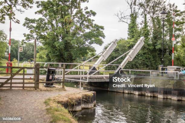 Bascule Loft Bridge On Odiham And Basingstoke Canal Stock Photo - Download Image Now