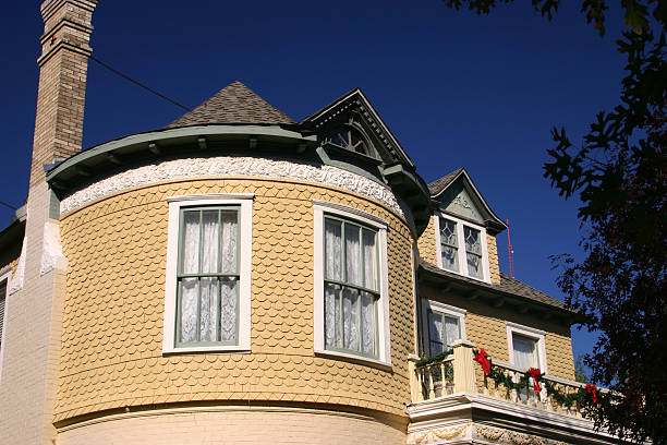 istock Victorian House San Antonio 140386803