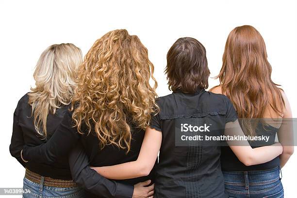 Foto de Quatro Meninas 4 Cores No Cabelovincular Os Braços e mais fotos de stock de Vista Traseira