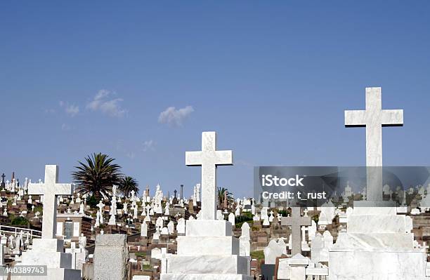 Cementerio Foto de stock y más banco de imágenes de Aire libre - Aire libre, Australia, Blanco - Color