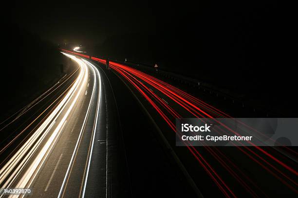 Tedesca Autobahn - Fotografie stock e altre immagini di Allerta - Allerta, Attrezzatura per illuminazione, Autobahn