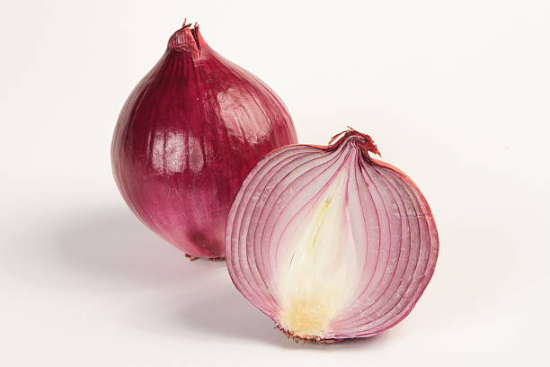 Purple Onions fresh picked purple onions onion layer stock pictures, royalty-free photos & images