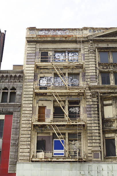 istock Grungy Grand Graffiti Covered Old Building Washington DC 140393567