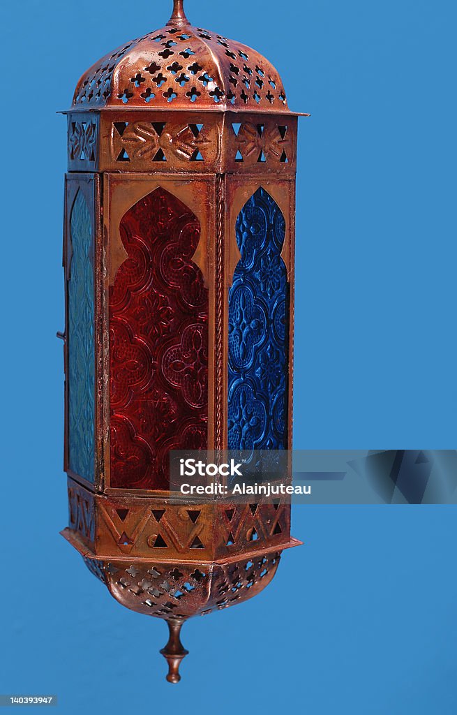 Lampe sur fond bleu exotique - Photo de Antique libre de droits