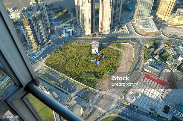 Salto Base En Shanghai Foto de stock y más banco de imágenes de Salto BASE - Salto BASE, Construir, Actividad
