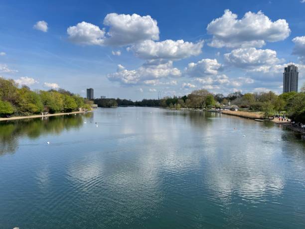 istock London Hyde Park, The Serpentine 1403954766