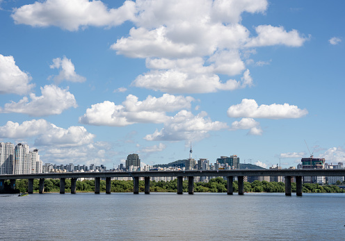 Han River Park on a clear day