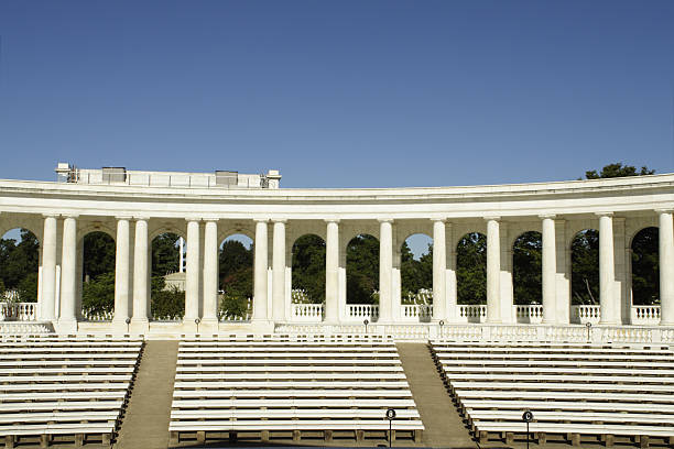 istock Amphitheater, honoring dead from Civil War in Arlington Cemetary 140396156
