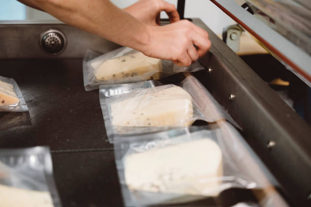 istock Vacuum sealing the cheese 1403973057
