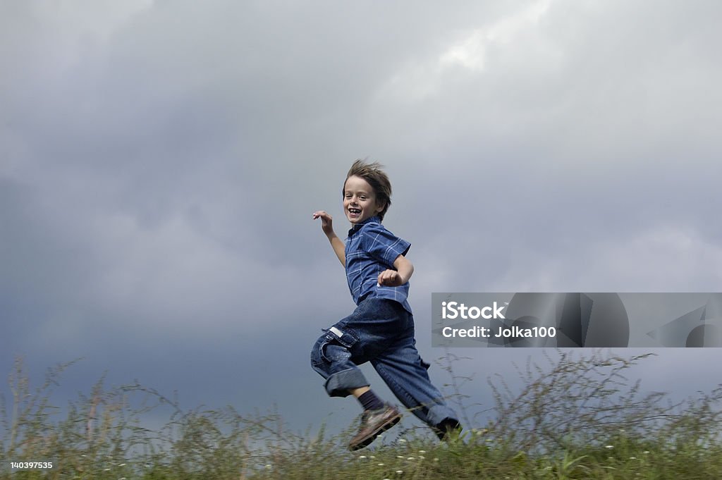 Alegría de la libertad y de la diversión de alta velocidad - Foto de stock de 6-7 años libre de derechos