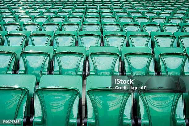 Estadio Vacío De Estar Foto de stock y más banco de imágenes de Asiento - Asiento, Estadio, Hockey sobre hielo