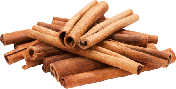 raw cinnamon, heap, plant bark, aromatherapy, related to vegetable, kitchen cooking, recipe, herbs, spices isolated on white background raw cinnamon, heap, plant bark, aromatherapy, related to vegetable, kitchen cooking, recipe, herbs, spices isolated on white background, clipping path, studio-workplace, peel plant part, halved, heap, crop plant, close-up, cross section, whole and sliced, cut out, leaf, scallion, seasoning, group of object, multi color, gourmet, kitchen, ingredients, cooking, ground culinary, groceries, freshness, vegetable, carbohydrate, vitamin, nutrition, vegetarian food, agriculture, organic, nature, food and drink, healthy eating kayu manis stock pictures, royalty-free photos & images