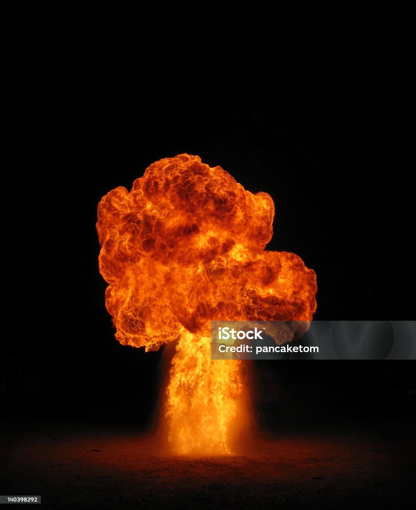 Fuoco Fungo nucleare - Foto stock royalty-free di Fungo nucleare