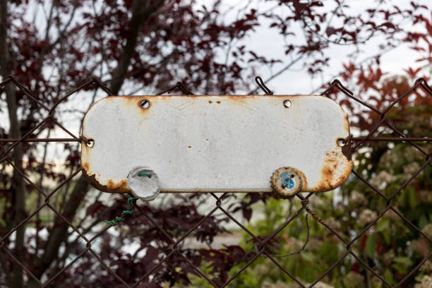 istock Rusty vintage white metal plate 1403986247