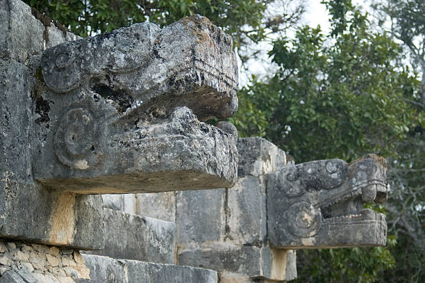 istock Mayan Ruin Reptile Carving 140398690