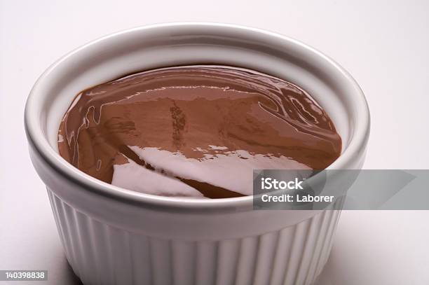Crema Di Cioccolato Primo Piano - Fotografie stock e altre immagini di Mousse al cioccolato - Mousse al cioccolato, Cibo, Cioccolato