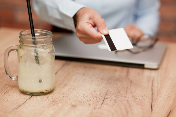 istock Can I pay with my credit card? 1403988978