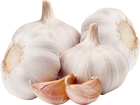 raw whole and garlic clove, related to onion, herbs, spices, vegetable isolated on white background, clipping path, studio-workplace, peel plant part, halved, heap, crop plant, close-up, cross section, whole and sliced, cut out, leaf, scallion, seasoning, group of object, multi color, gourmet, kitchen, ingredients, cooking, groceries, freshness, vegetable, carbohydrate, vitamin, nutrition, medicine, dried food, edible, vegetarian food, agriculture, organic, nature, farm, food and drink healthy eat