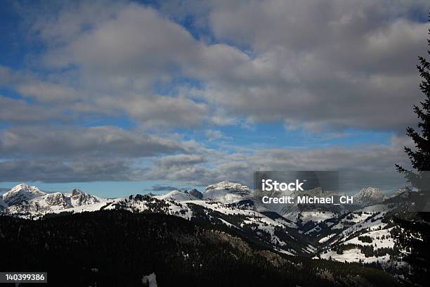 Mountain View - Fotografias de stock e mais imagens de Alpes Europeus - Alpes Europeus, Ao Ar Livre, Azul