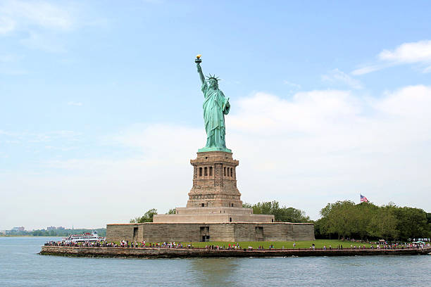 istock The Statue of Liberty 140399778