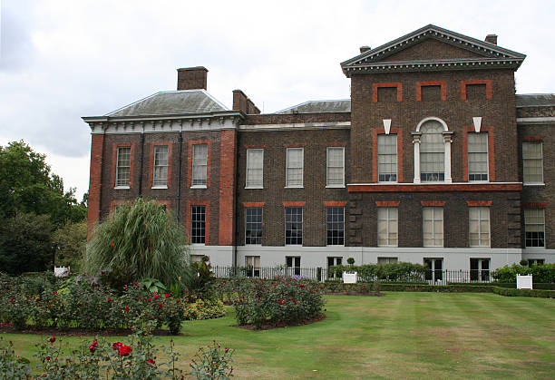 istock Kensington Palace, London,England 140400635