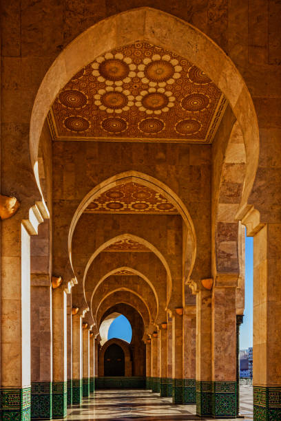 moschea di casablanca all'interno dell'architettura, marocco - casablanca foto e immagini stock