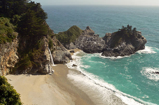 istock Pfieffer Beach State Park, California 140401031