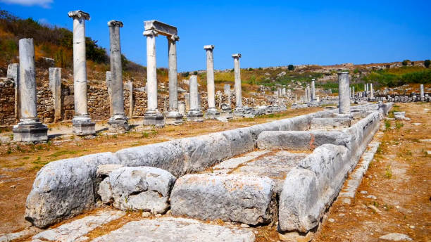 antike stadt perge, atalya, türkei - perga stock-fotos und bilder