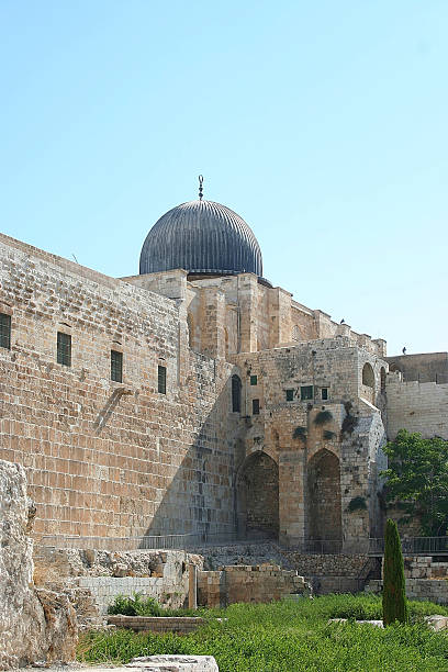 istock View of the Temple Mount in Jerusalem 140401333