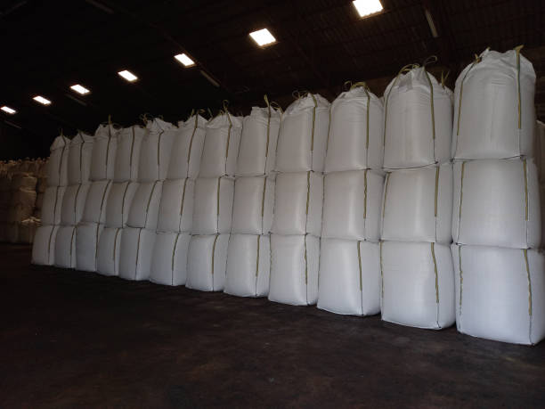 istock chemical fertilizer. 1404033318