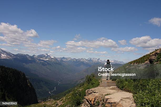 Highline Trail Foto de stock y más banco de imágenes de Excursionismo - Excursionismo, Montana, Parque Nacional de los Glaciares - Parque Internacional de la Paz Waterton-Glacier