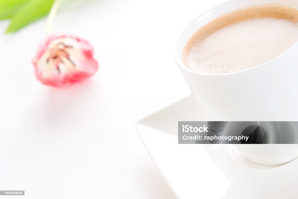 Café et tulip - Photo de Blanc libre de droits