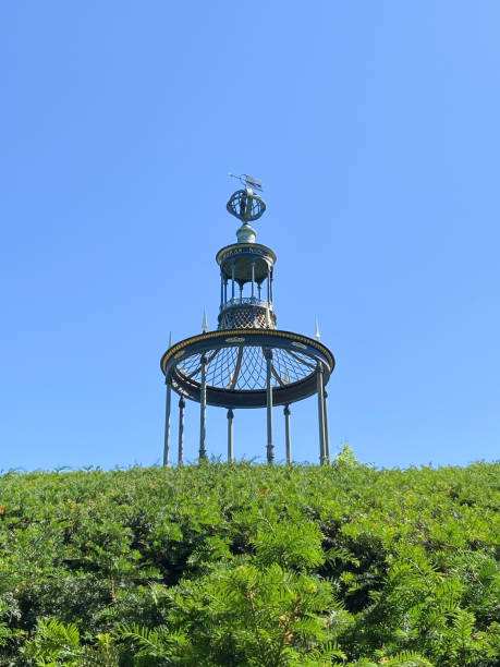 istock Jardin des plantes kiosk in Paris 1404041621