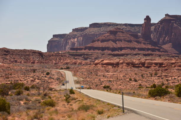 istock Iconic Southwest Roadtrip 1404054803