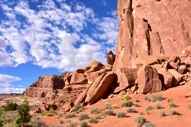 istock Red Rocks, Arches National Park 1404080190