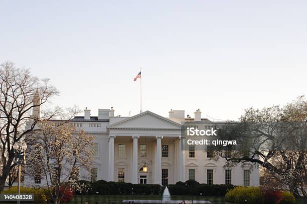 ホワイトハウスの北側の春 - ワシントンDC ホワイトハウスのストックフォトや画像を多数ご用意 - ワシントンDC ホワイトハウス, あこがれ, アメリカ国旗
