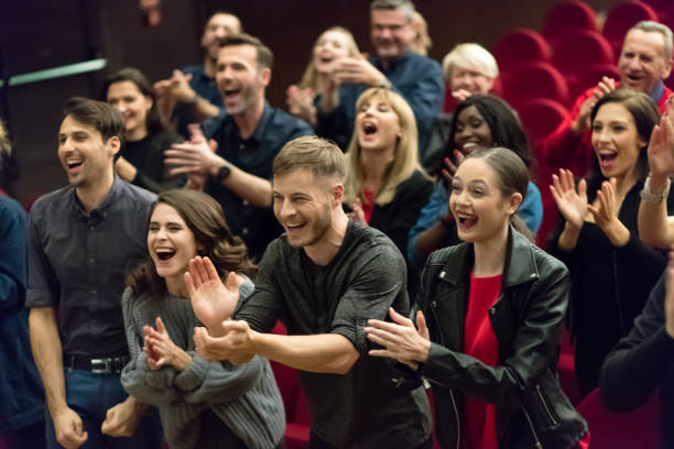 istock Audience applauding in the theater 1404085401