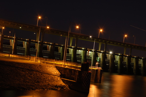 Night shot of chickamauga dam