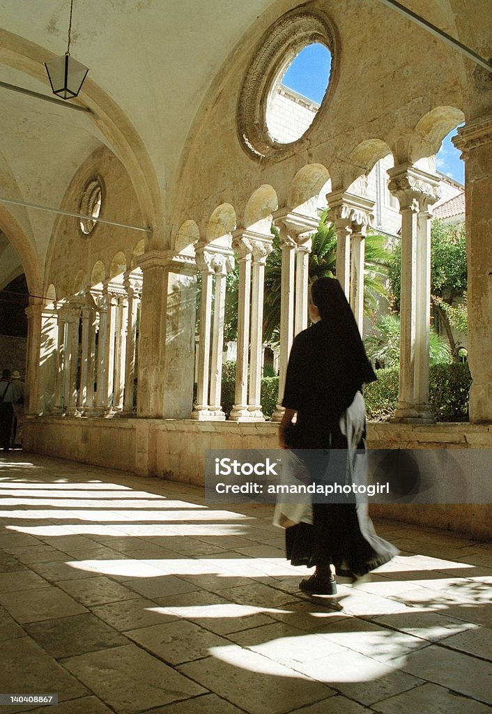 Nonne, Franziskanerkloster, Dubrovnik, Kroatien - Lizenzfrei Nonne Stock-Foto
