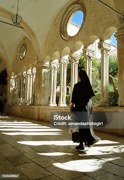 Nonne Franziskanerkloster Dubrovnik Kroatien Stockfoto und mehr Bilder von Nonne - Nonne, Kloster, Kreuzgang