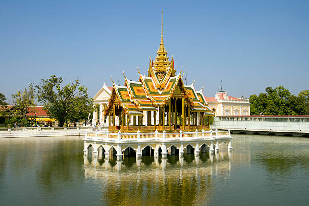 istock Bang Pa-In Palace Aisawan Thiphya-Art 140409534