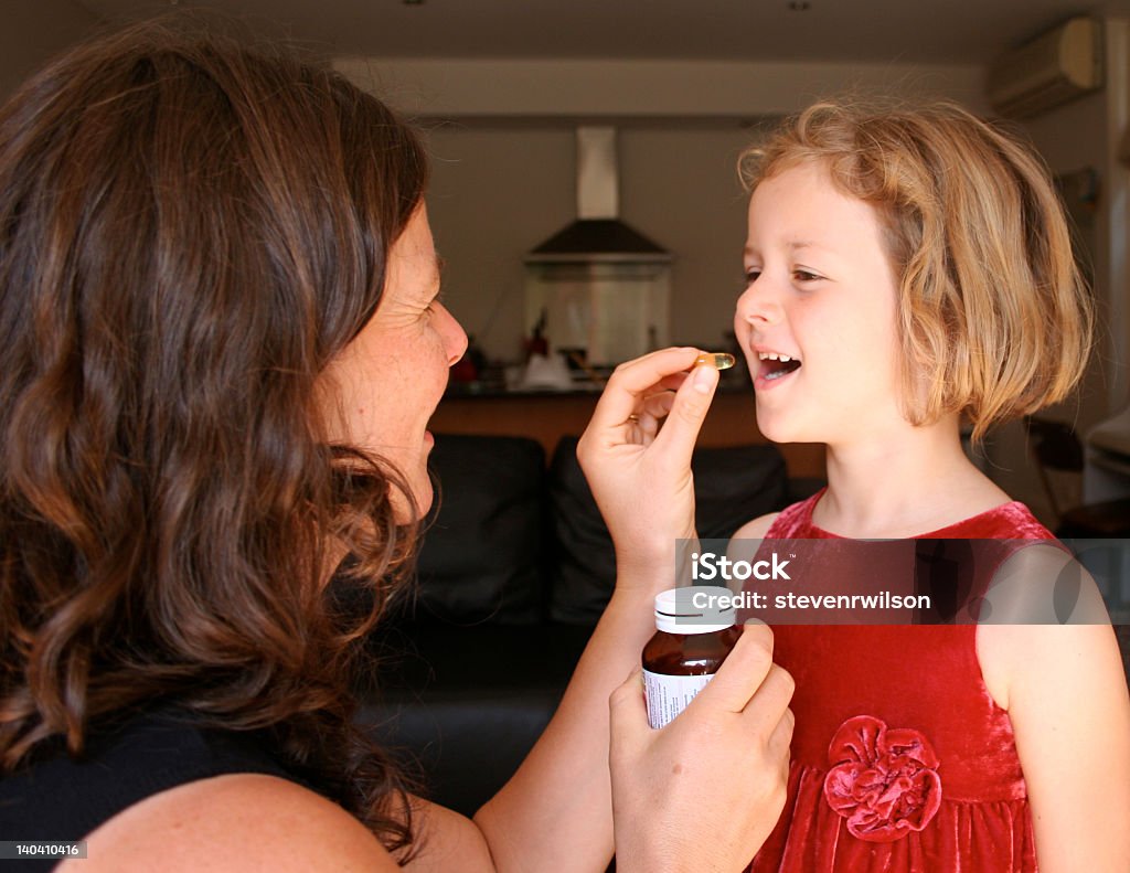 childrens integratori - Foto stock royalty-free di Bambino