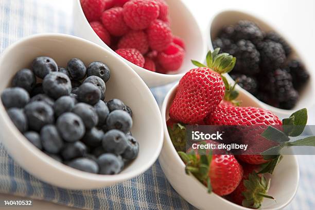 Berry Auswahl Stockfoto und mehr Bilder von Amerikanische Heidelbeere - Amerikanische Heidelbeere, Antioxidationsmittel, Beere - Obst