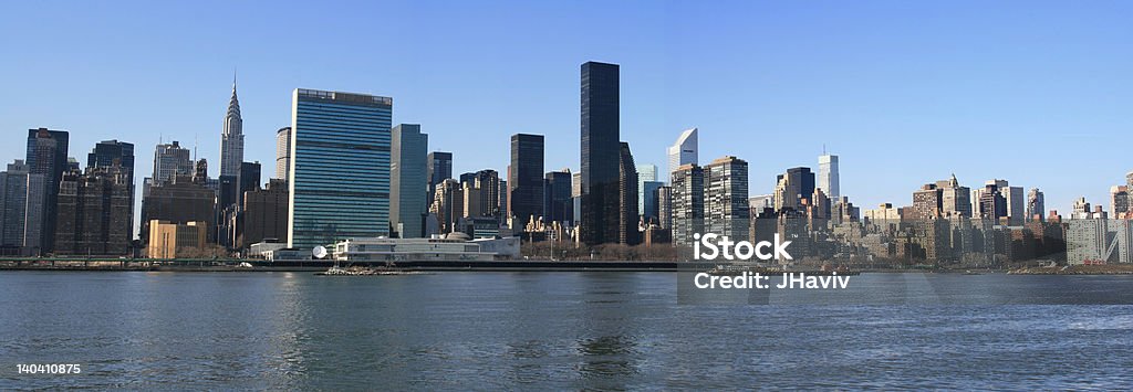 Vista panoramica sullo skyline di Midtown Manhattan, New York City - Foto stock royalty-free di Acqua