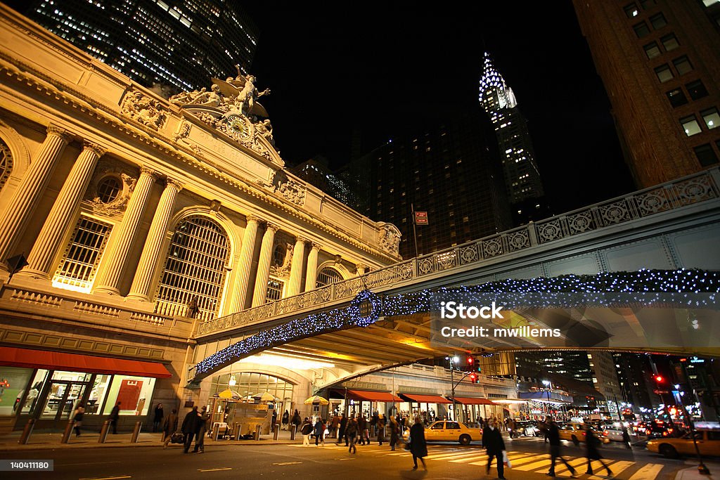 Grand Central Terminal w Nowym Jorku w nocy - Zbiór zdjęć royalty-free (Stacja Grand Central - Manhattan)