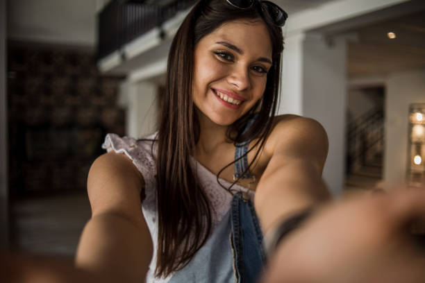 istock I make memories from my favorite cafe 1404176392