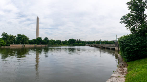 istock View of the Washing Monument from the Tidal Basin 1404180263