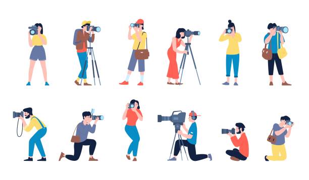 ilustrações, clipart, desenhos animados e ícones de fotógrafos. trabalho criativo, fotógrafo com câmera e operador de tv. homem fazendo imagem artística, desenho animado isolado paparazzi recente conjunto vetorial - photographer camera tripod paparazzi photographer