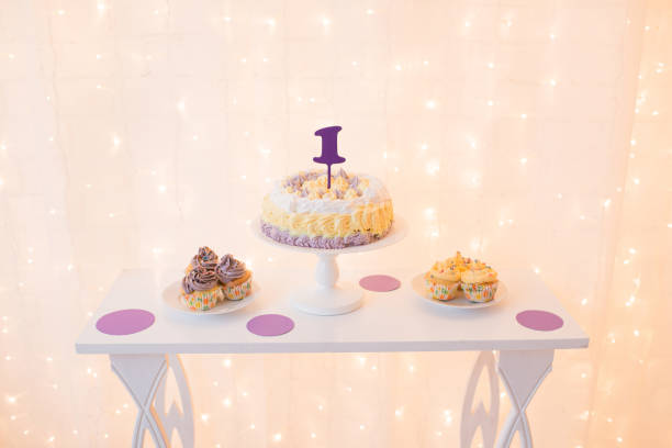 The cake is on the festive table