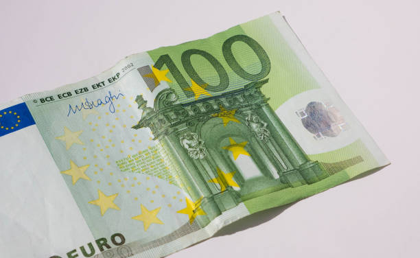 istock obverse of a hundred euro banknote on a white background (close up) 1404212861